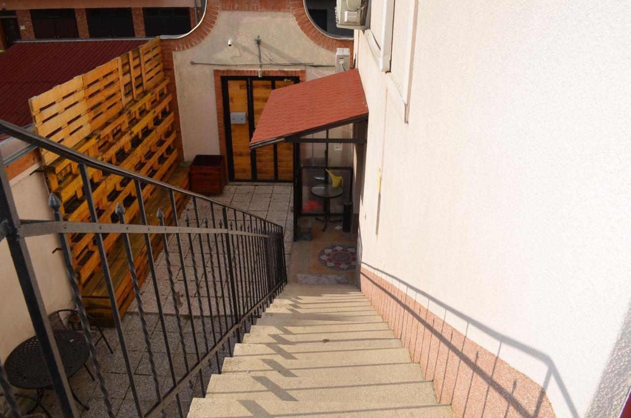Holdfényszállás Szeged Exterior foto